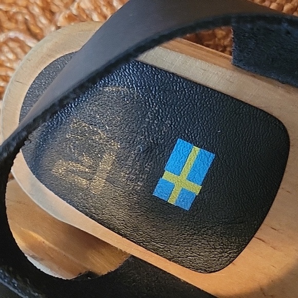 Mia black leather wood Swedish clogs 40 Wide - Picture 2 of 6